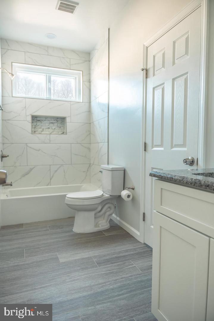 309 Arch Property Photo 21