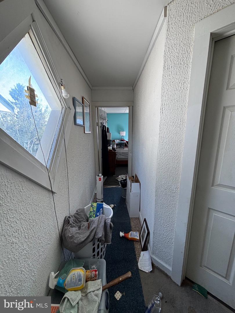 202 E Elder St Property Photo 5