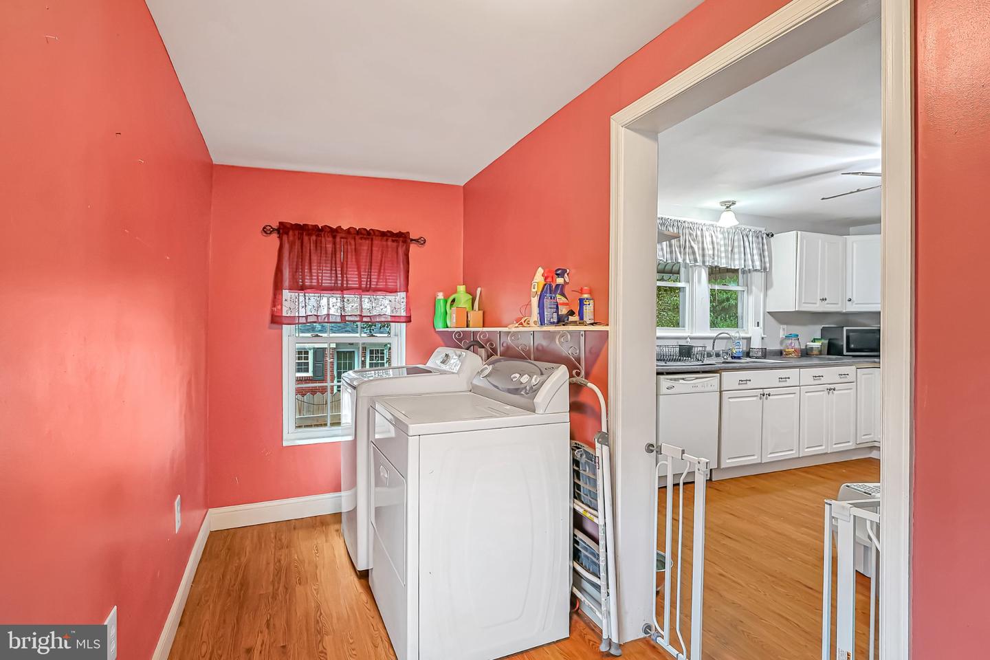 18 Park St Property Photo 4