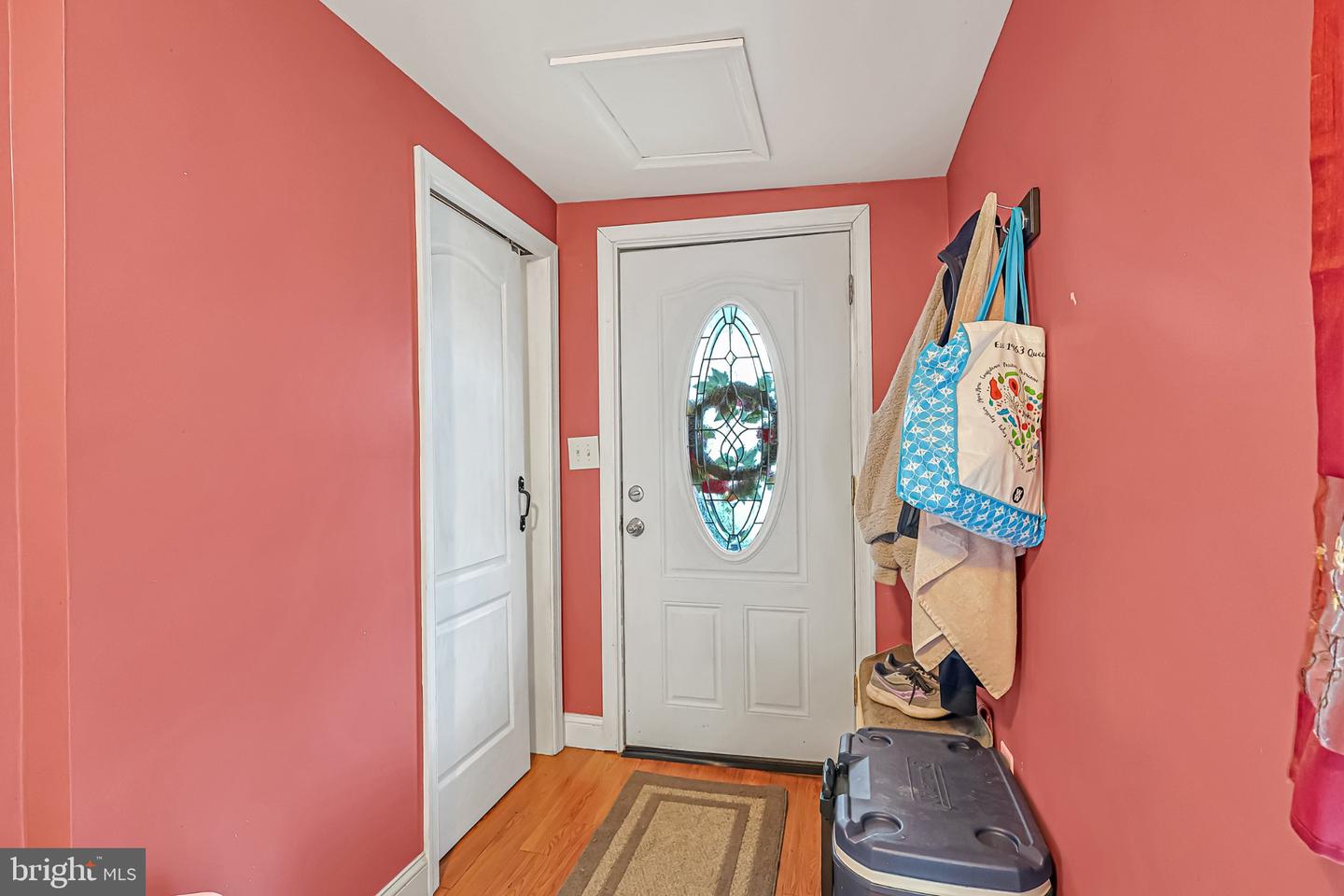 18 Park St Property Photo 5