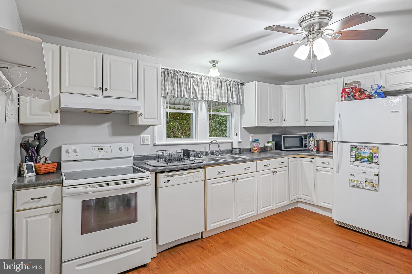 18 Park St Property Photo 6