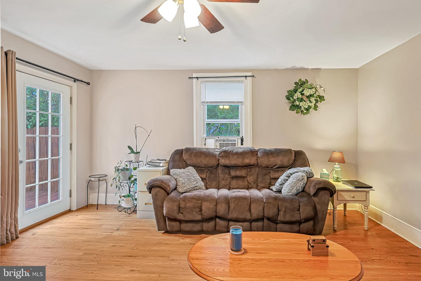 18 Park St Property Photo 12