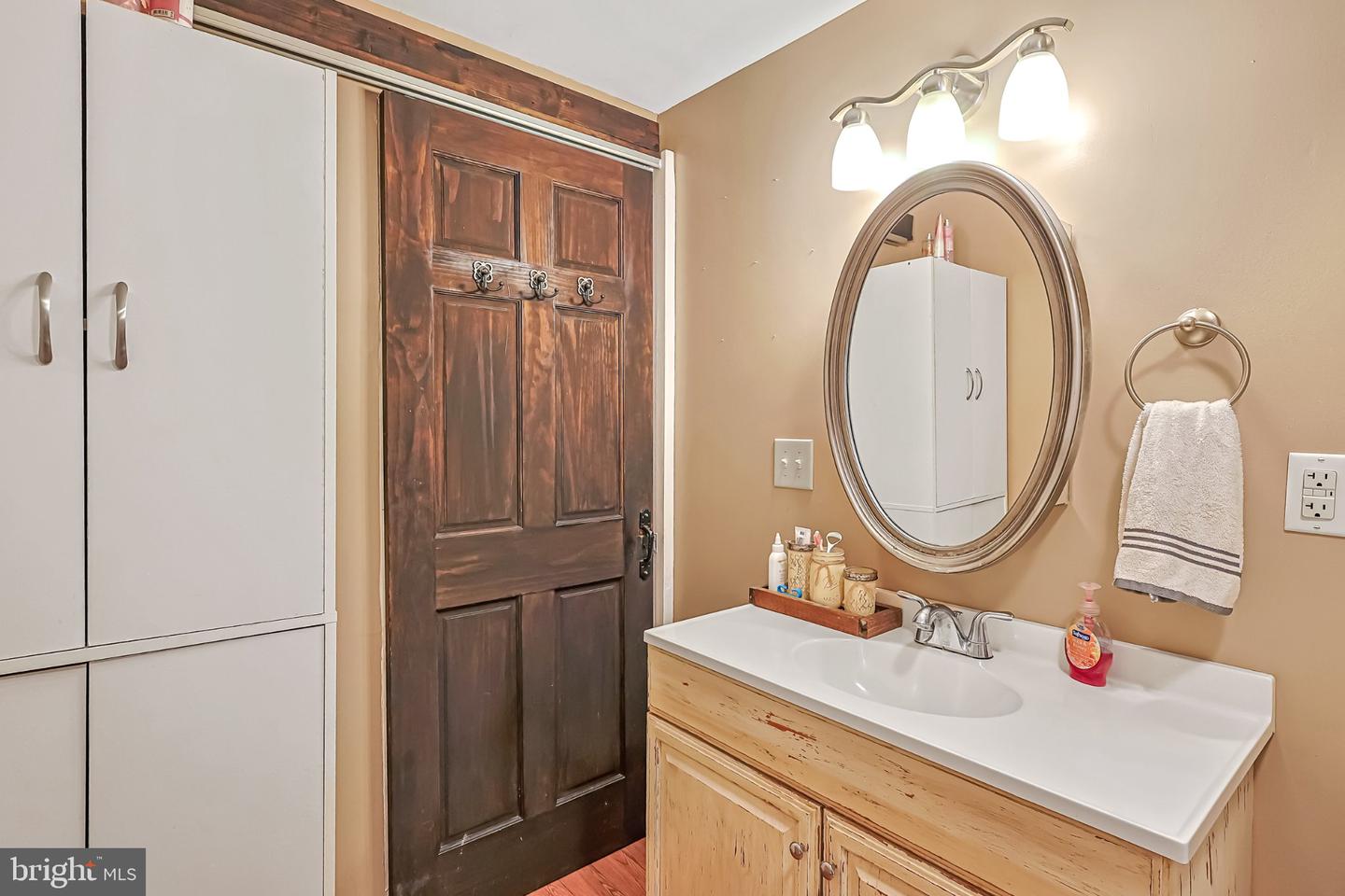 18 Park St Property Photo 17