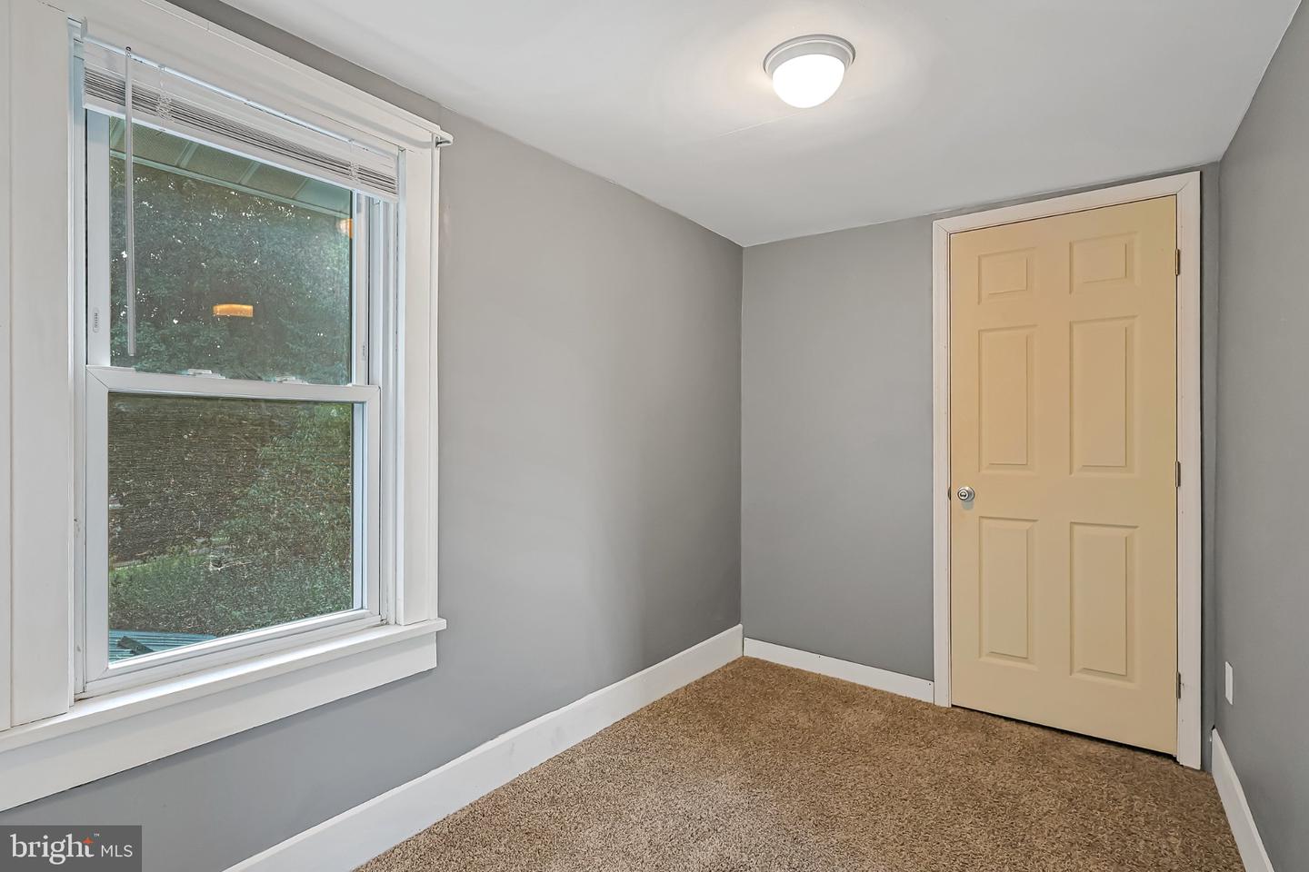 18 Park St Property Photo 22