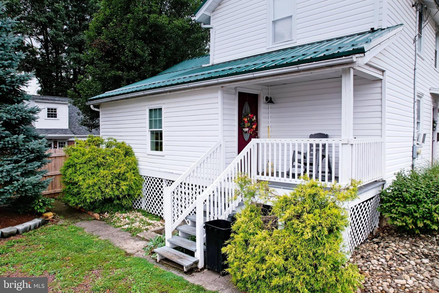 18 Park St Property Photo 30