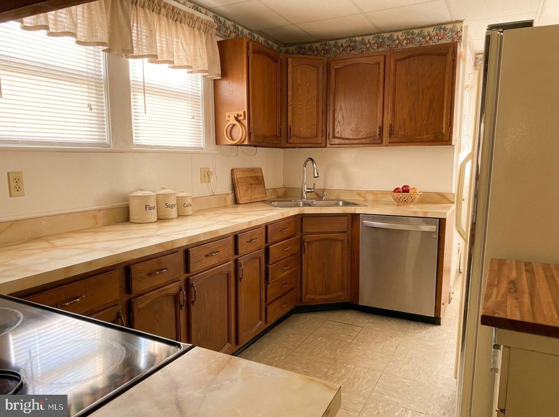 815 Mount Royal Ave Property Photo 15