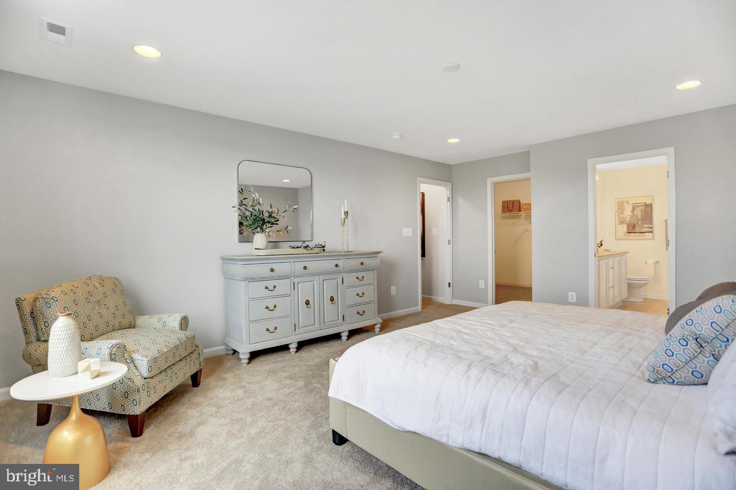 209 Redstone Ter Property Photo 20