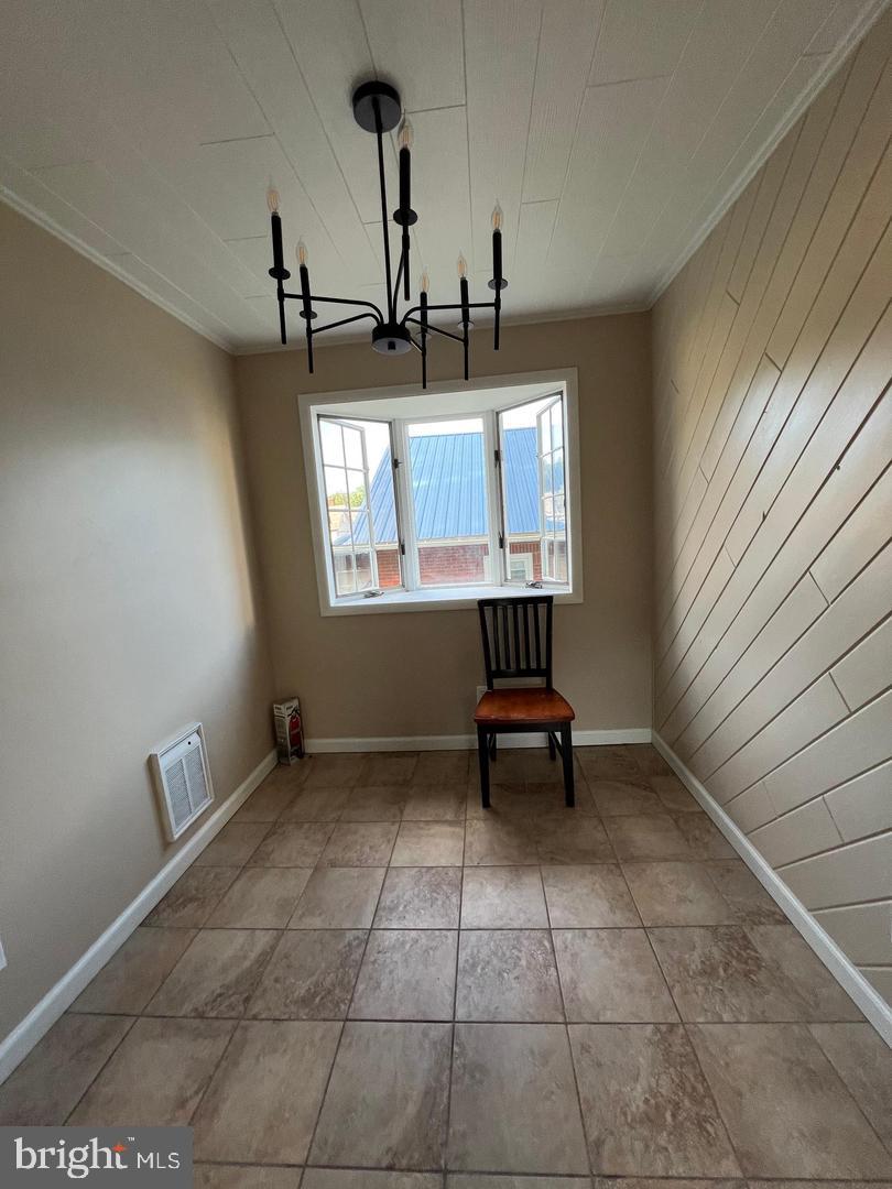 225 Vine St Property Photo 11