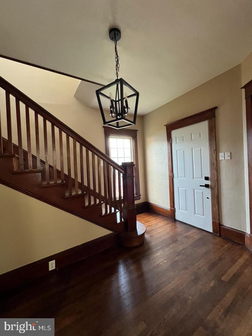 225 Vine St Property Photo 12