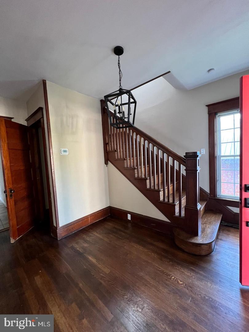 225 Vine St Property Photo 37