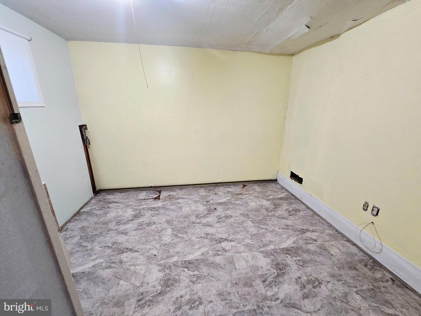 523 Princeton St Property Photo 23