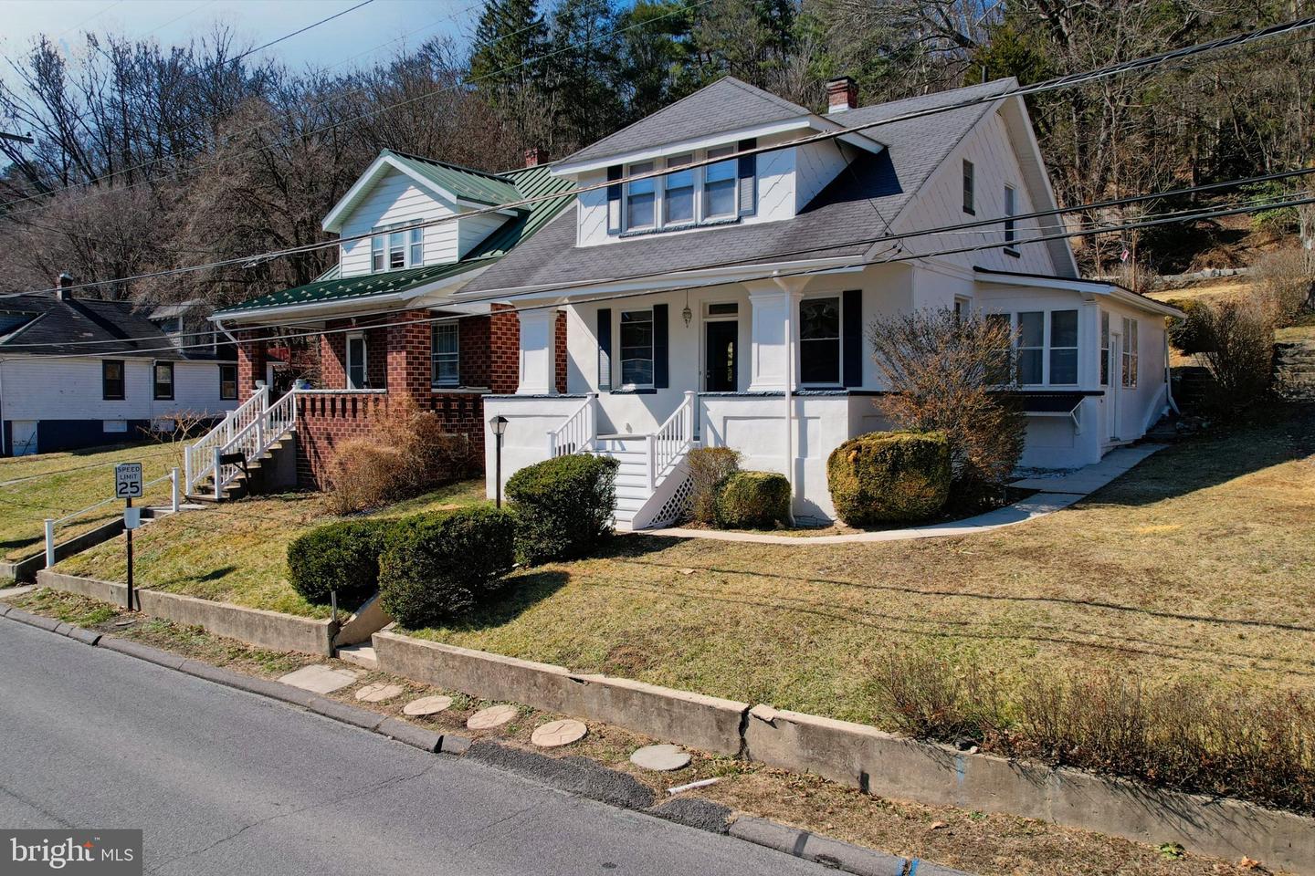 802 Bedford St Property Photo 1
