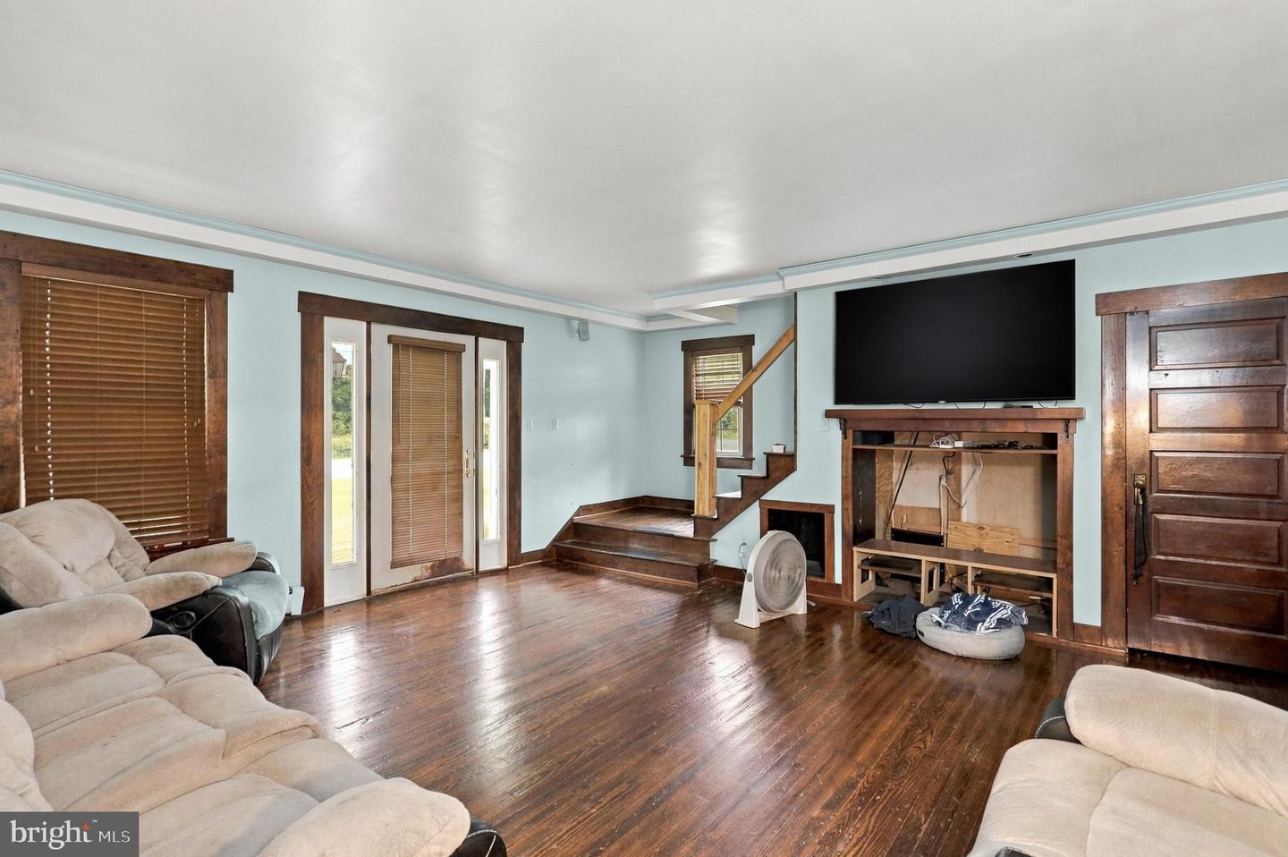 22607 Gilpin Rd Ne Property Photo 6
