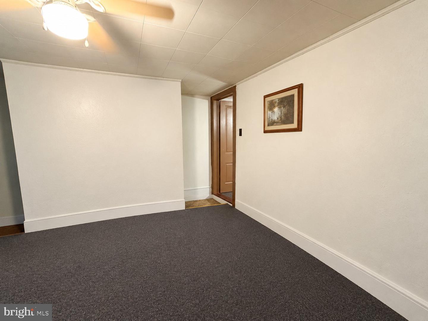 239 Humbird St Property Photo 6