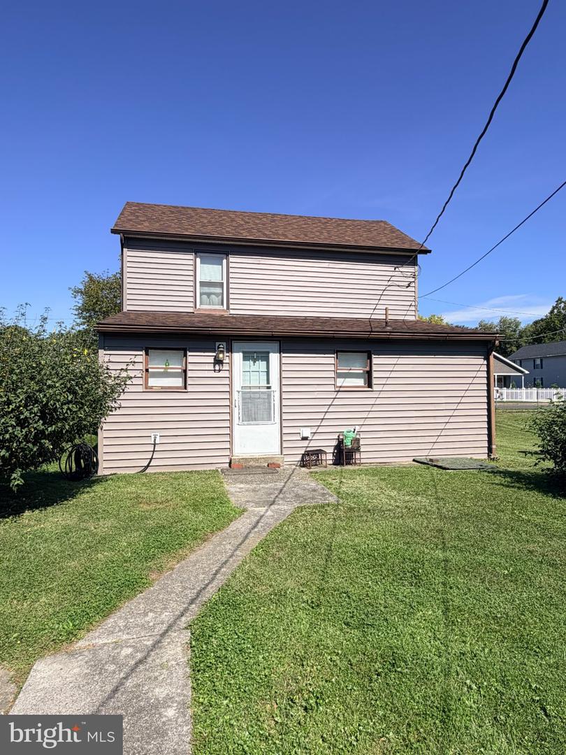 239 Humbird St Property Photo 12