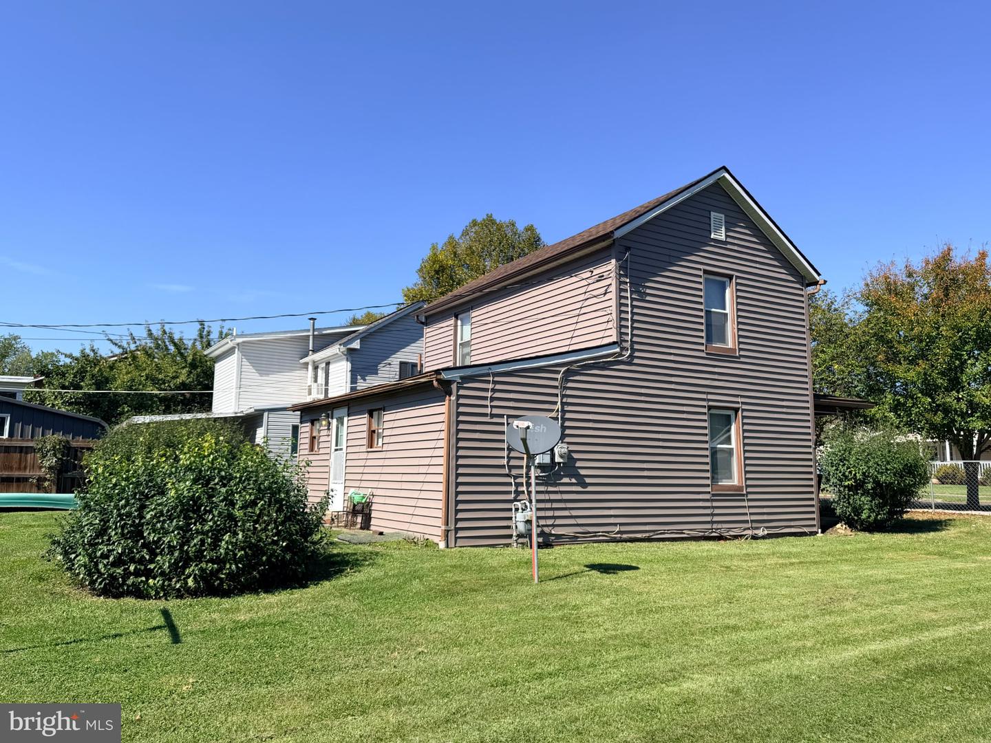 239 Humbird St Property Photo 13