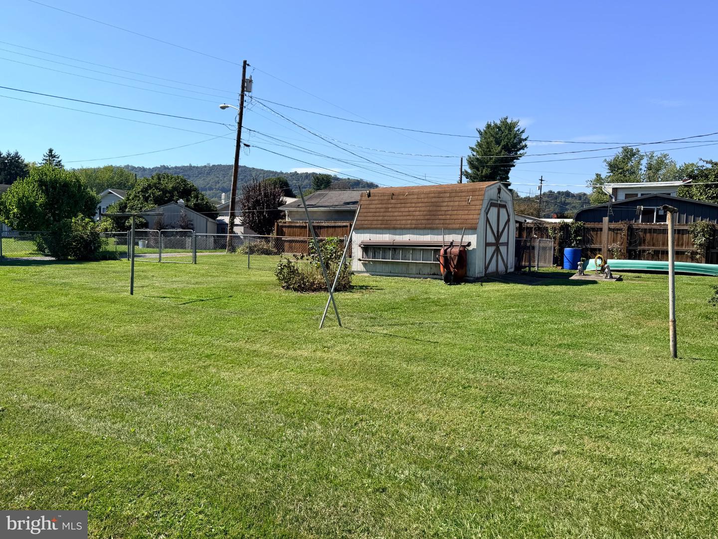 239 Humbird St Property Photo 15