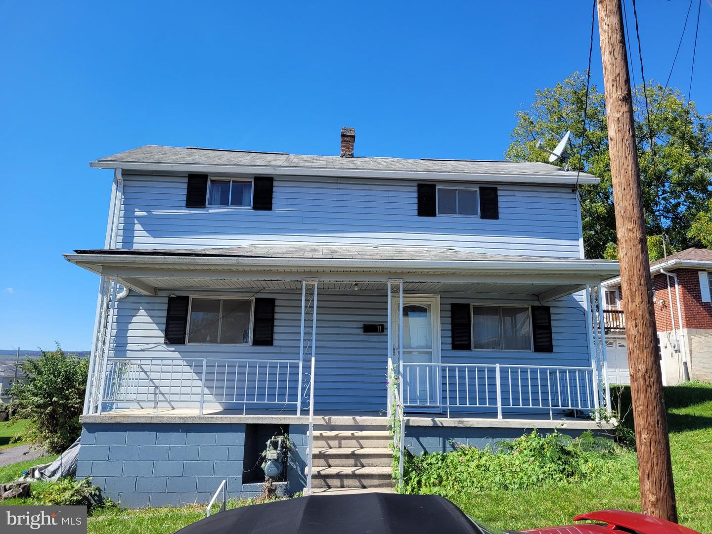 11 GREEN ST Property Photo 1