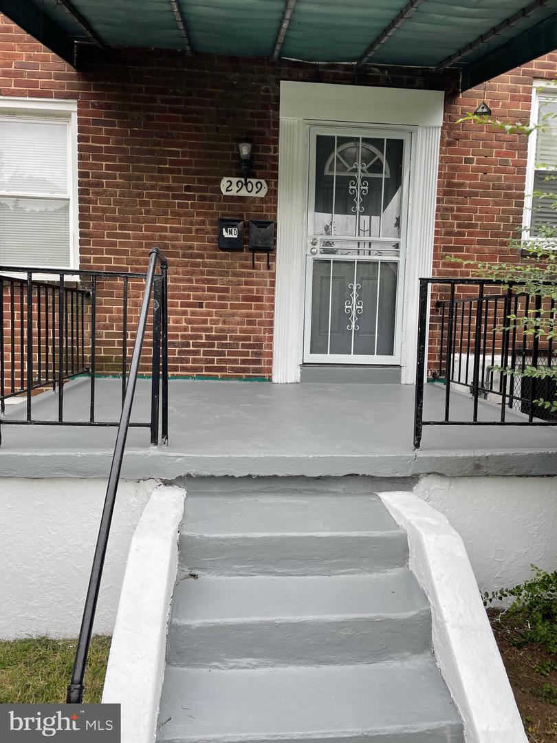2909 E Federal St Property Photo