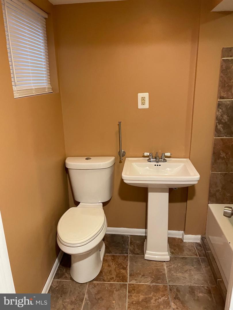 2909 E Federal St Property Photo 15