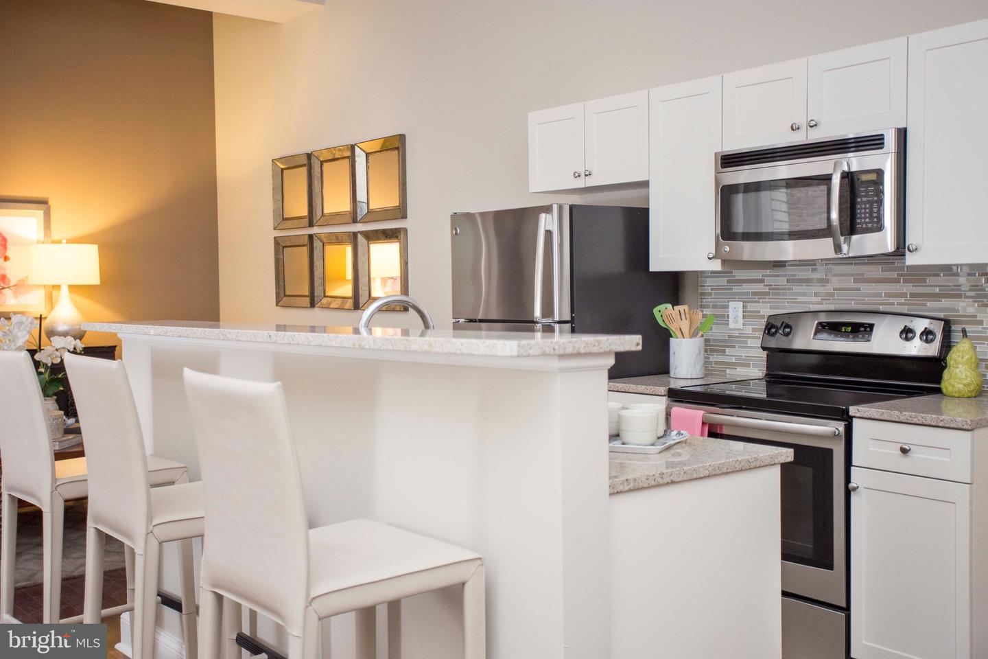 26 S Calvert St #1br Property Photo 75