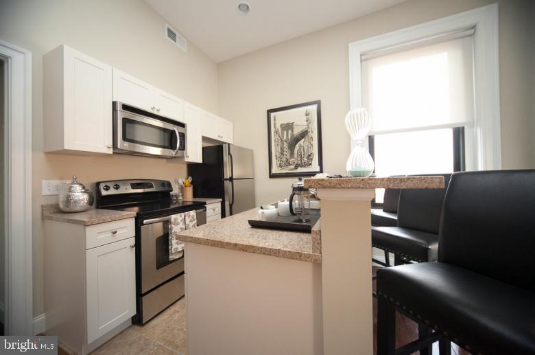 1304 Saint Paul Street #2br Property Photo 16