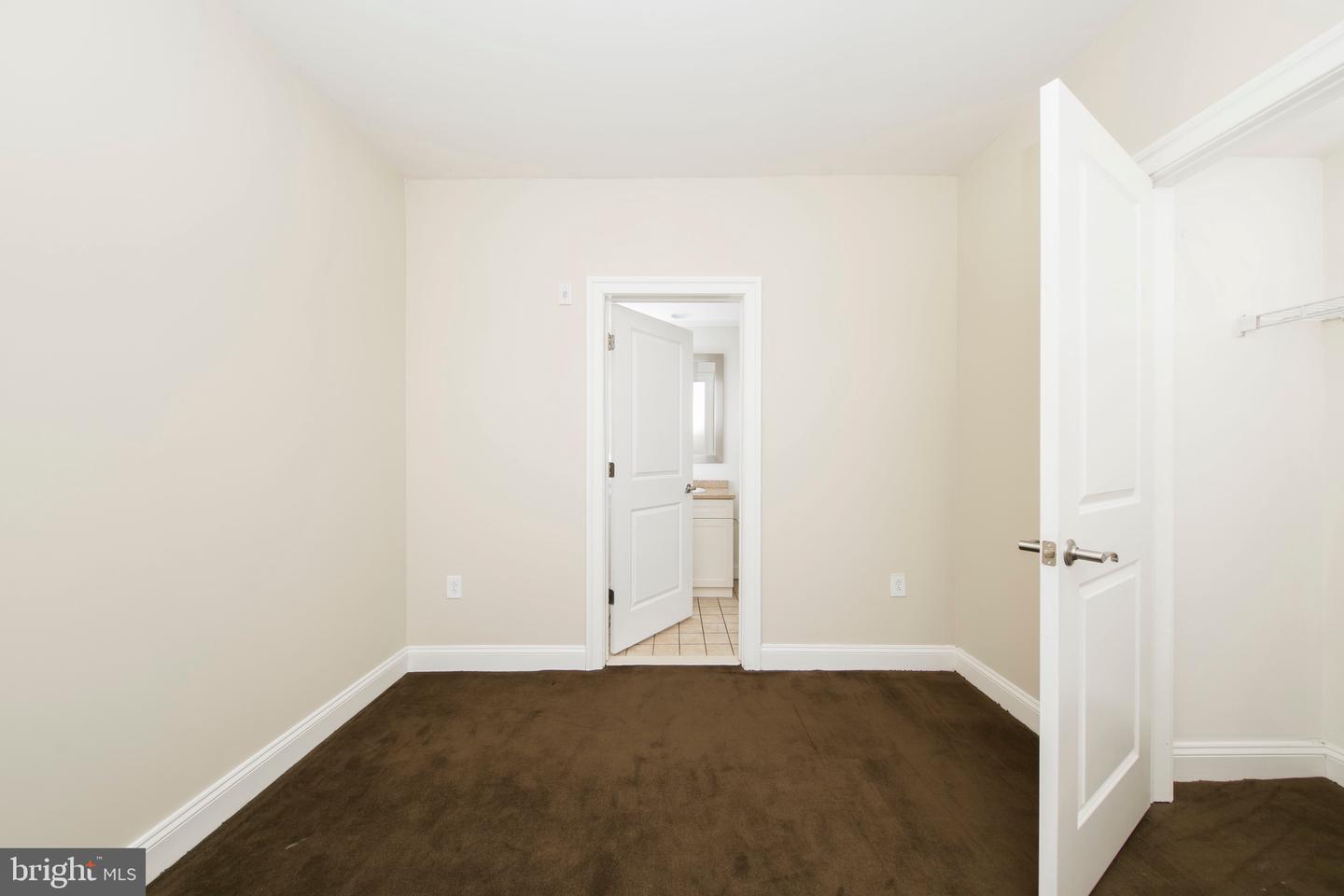 1304 Saint Paul Street #2br Property Photo 24