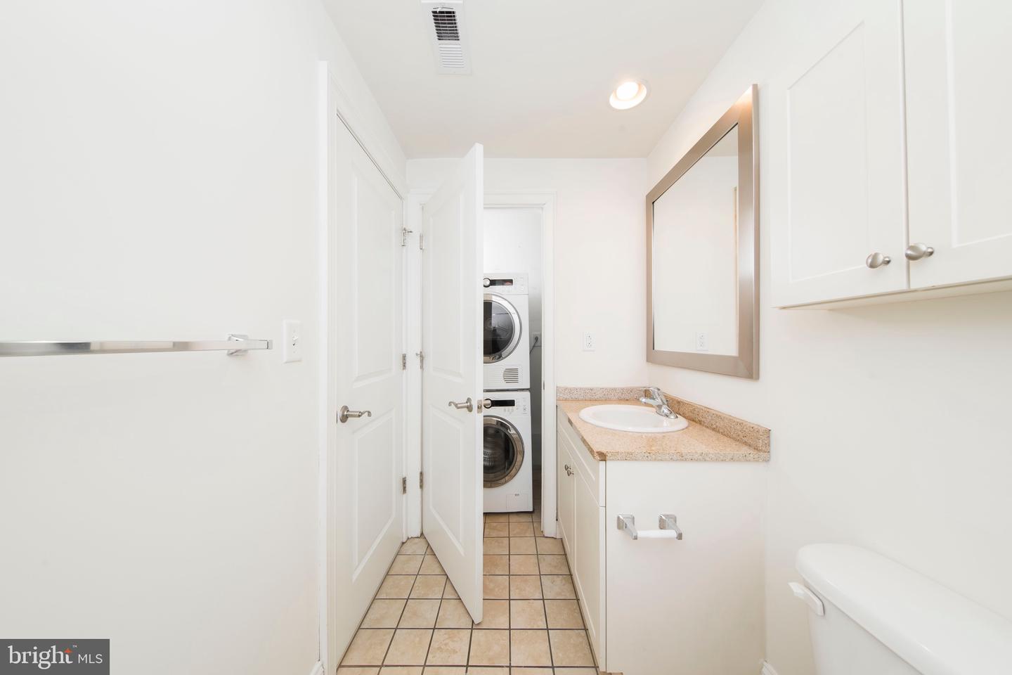 1304 Saint Paul Street #2br Property Photo 26