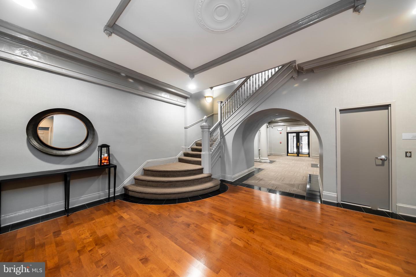 1123 N Eutaw St #2br Property Photo 14