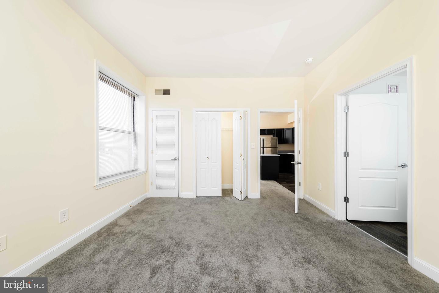 1123 N Eutaw St #2br Property Photo 36