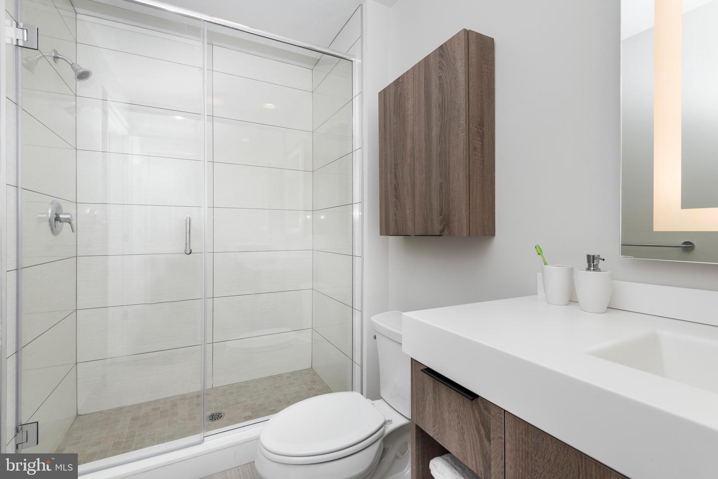 300 Saint Paul Pl #2br Property Photo 22