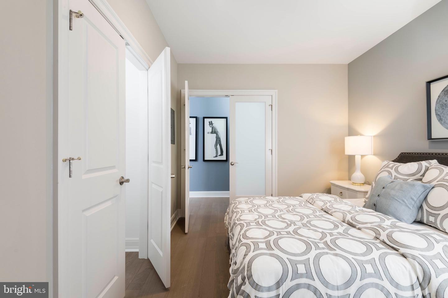 300 Saint Paul Pl #2br Property Photo 24