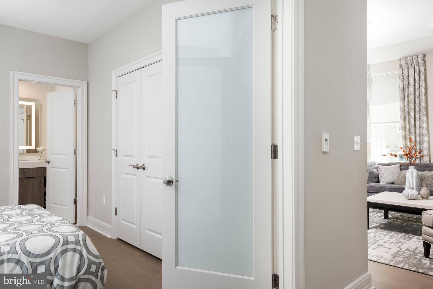 300 Saint Paul Pl #2br Property Photo 27