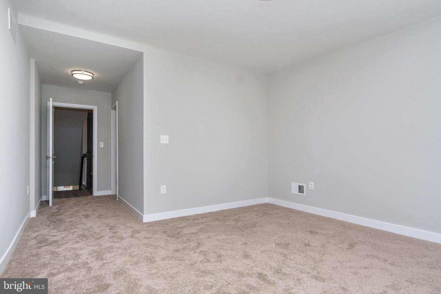 830 Edmondson Ave Property Photo 17