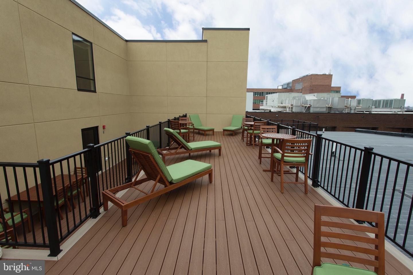 521 Saint Paul St #3br Property Photo 16
