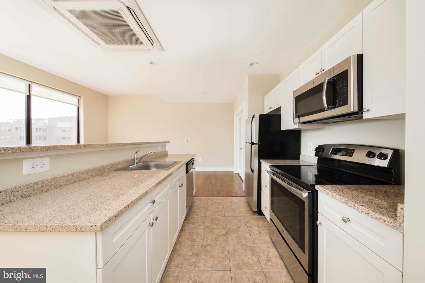 521 Saint Paul St #3br Property Photo 34