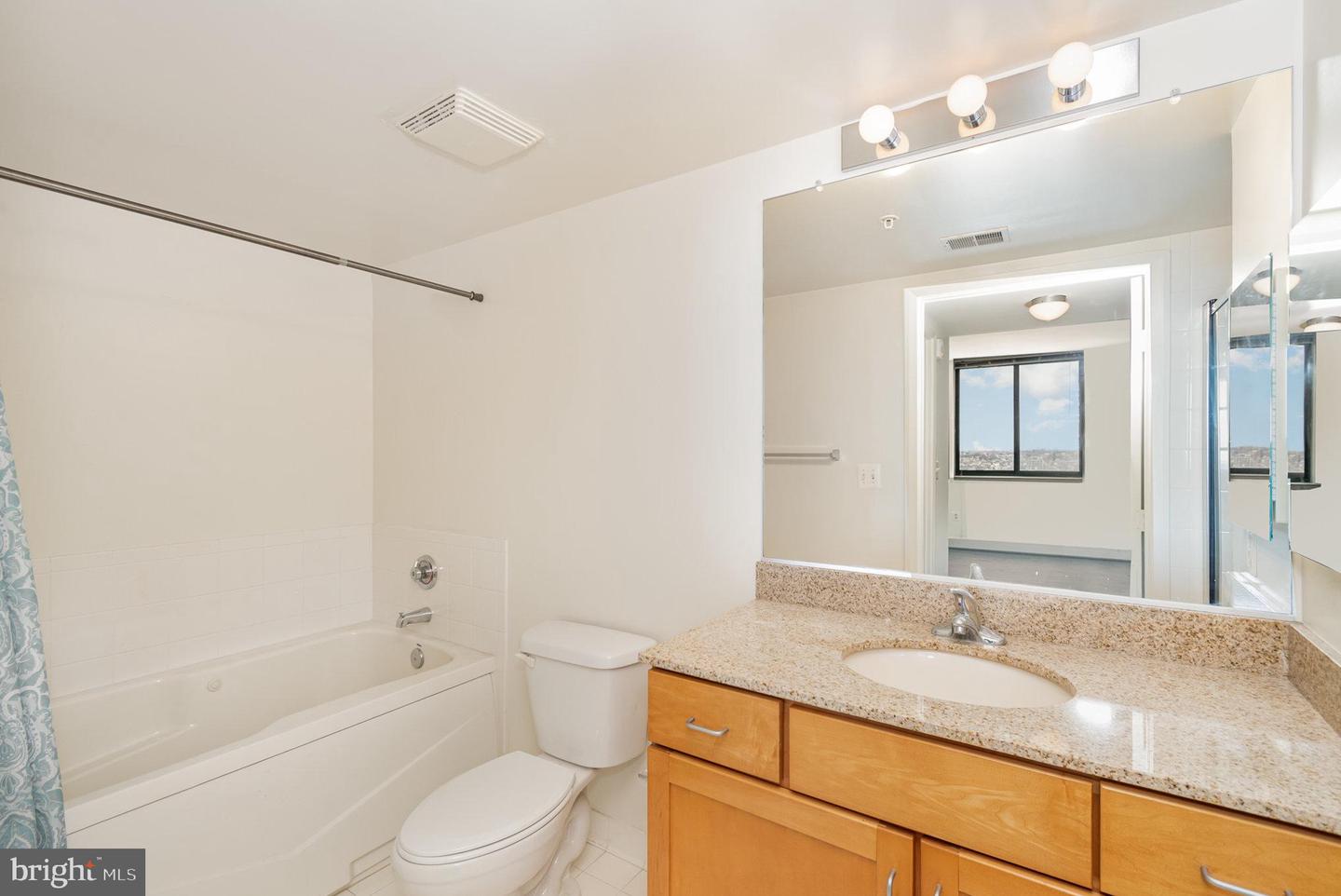 414 Water St #1512 Property Photo 15