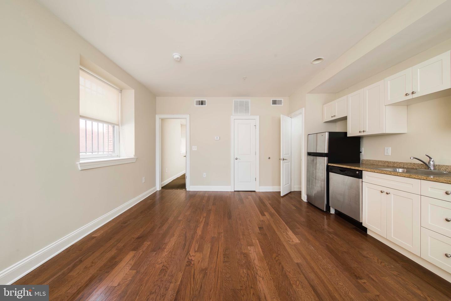 1304 Saint Paul Street #1br Property Photo 20