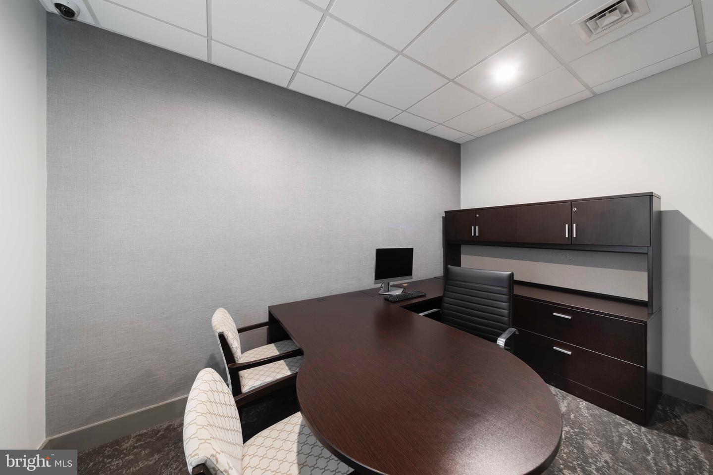 MDBA2109952 Property Photo 28