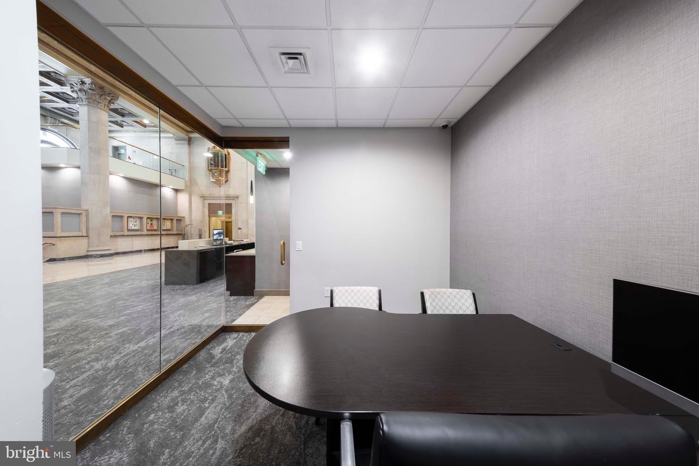 MDBA2109952 Property Photo 29