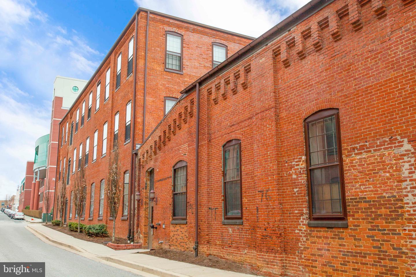 101 Wells #2br Property Photo 16