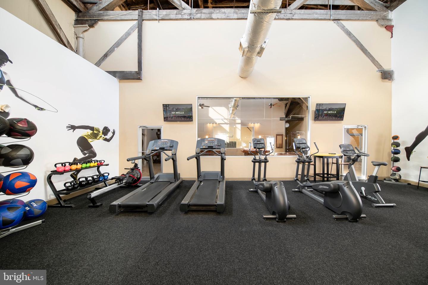 101 Wells #2br Property Photo 24