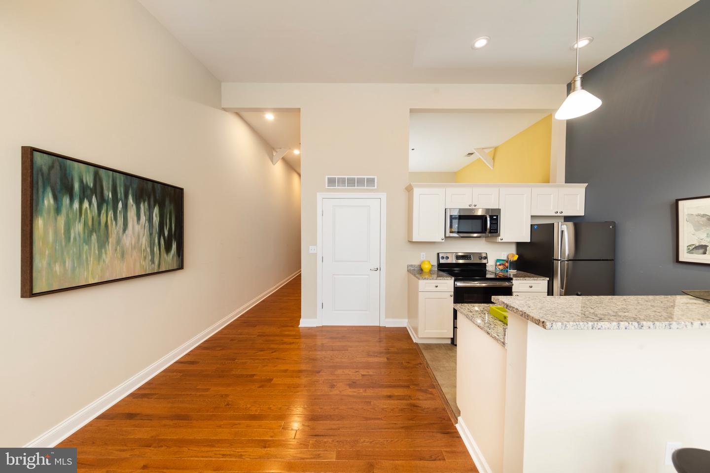 101 Wells #2br Property Photo 36