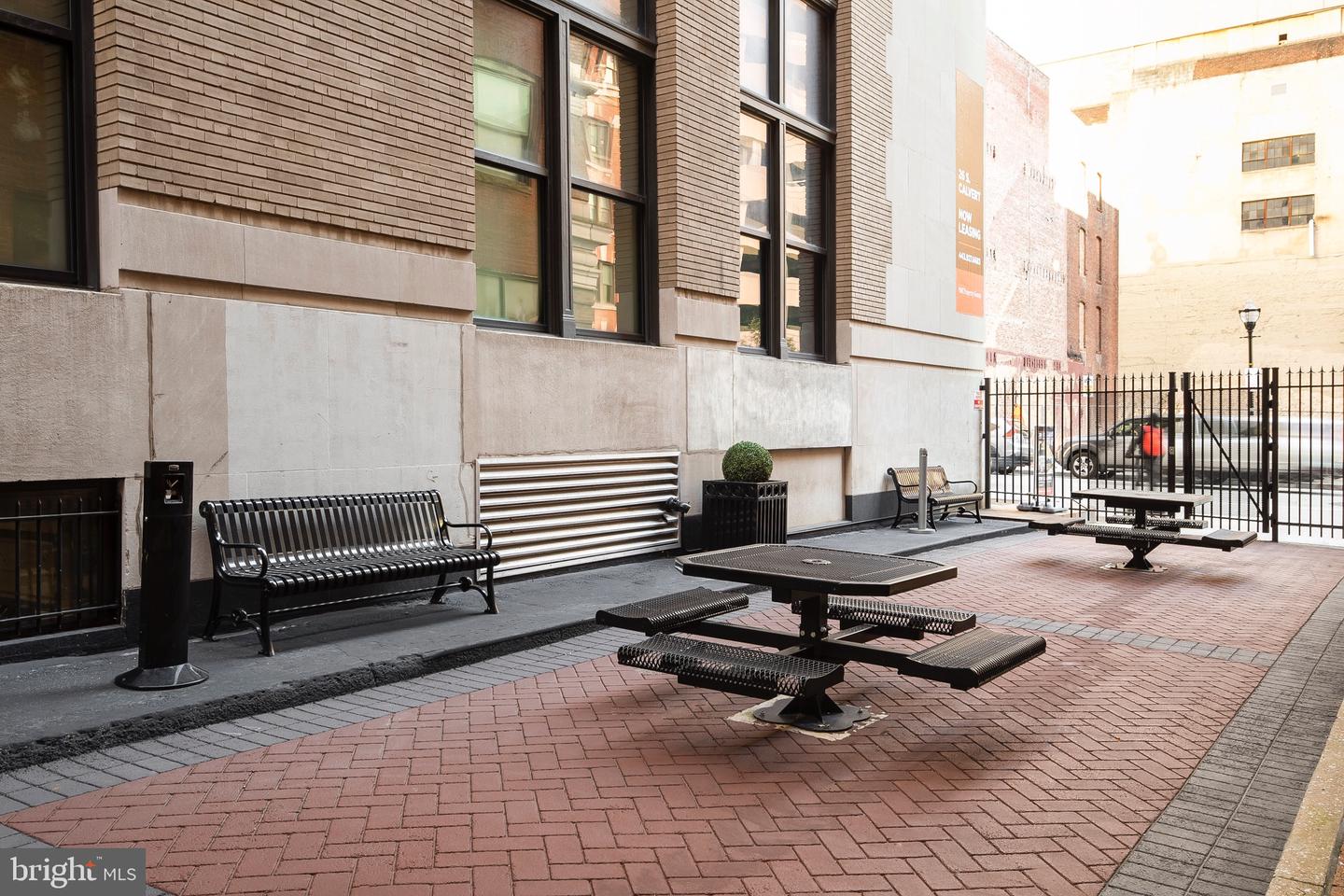 26 S Calvert St #studio Property Photo 5