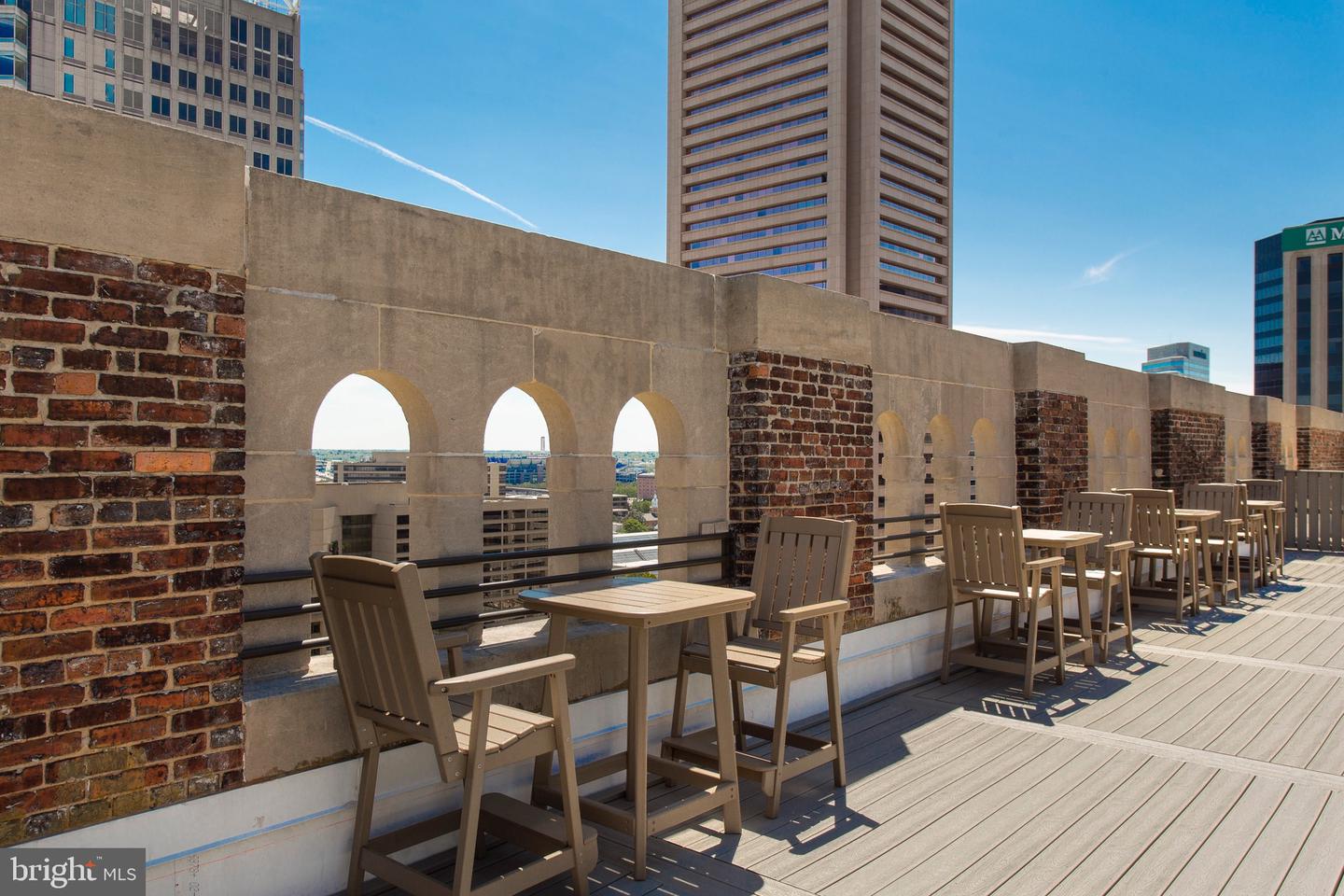 26 S Calvert St #studio Property Photo 15