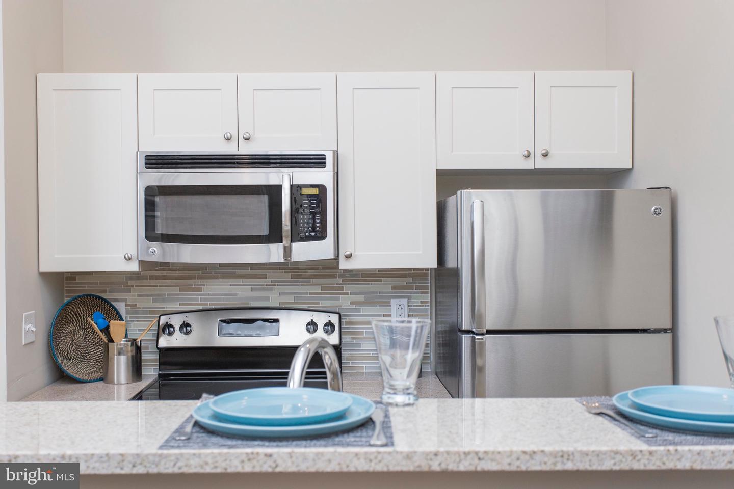 26 S Calvert St #studio Property Photo 63