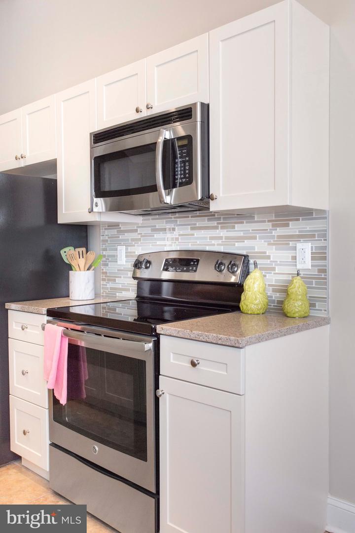 26 S Calvert St #studio Property Photo 67