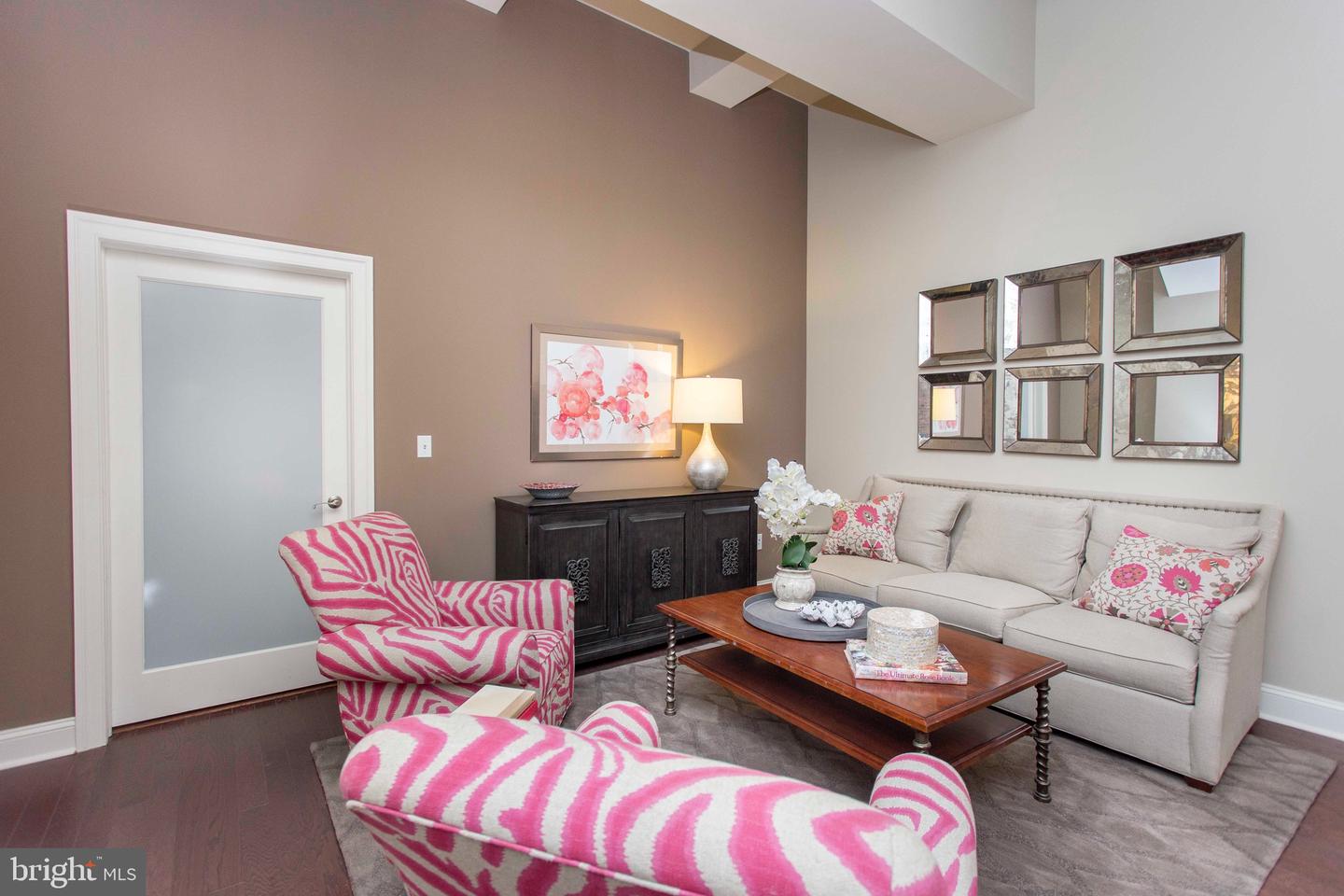26 S Calvert St #studio Property Photo 69