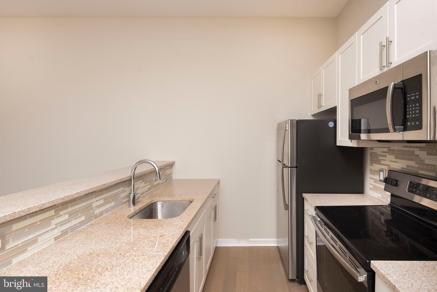 103 S Gay St #1br Property Photo 42