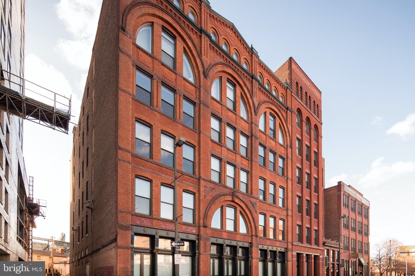 519 W Pratt St #1br Property Photo 4